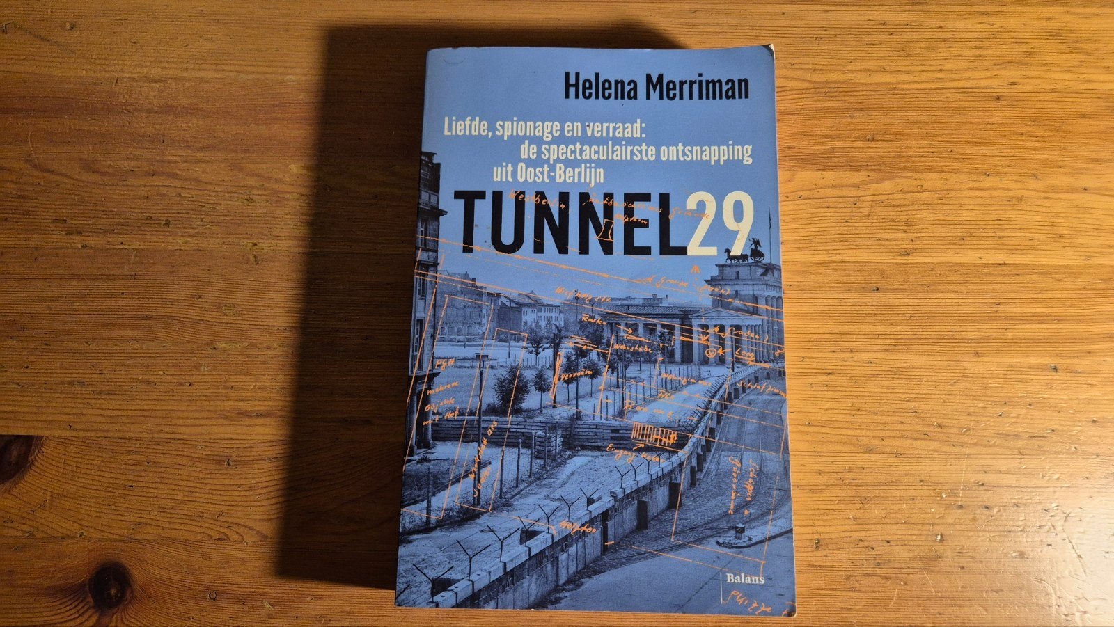 Helena Merriman - Tunnel 29, Ophalen of Verzenden, Zo goed als nieuw, Helena Merriman