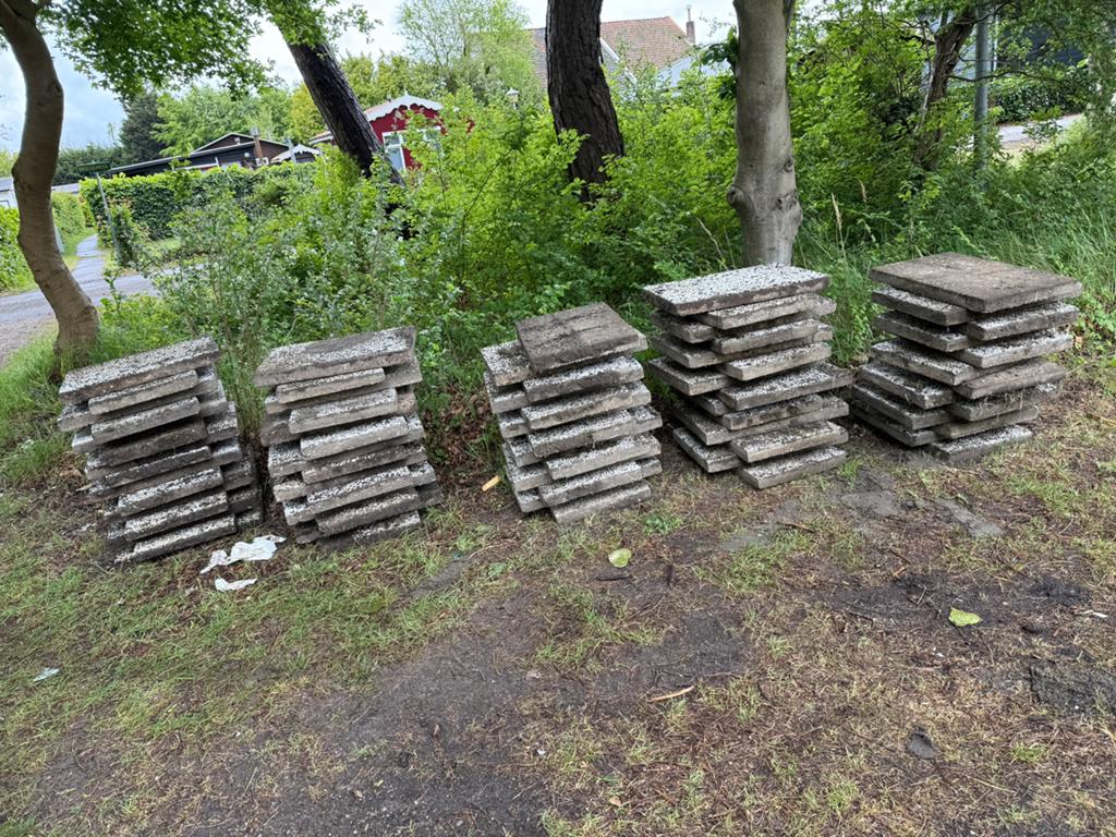 Gratis 60x40 grindtegels, Ophalen