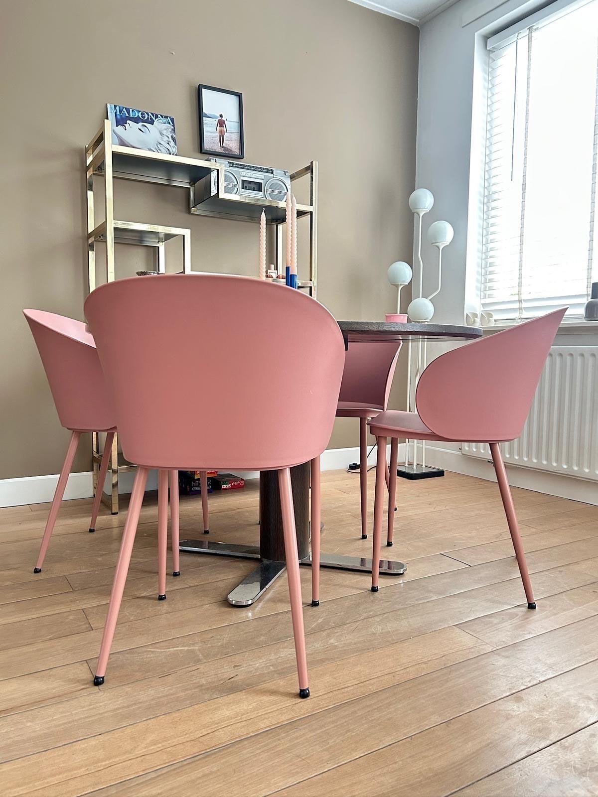 4 roze design stoelen van Loods 5 - Hip interieur, Kunststof, Gebruikt, Overige kleuren, Ophalen of Verzenden