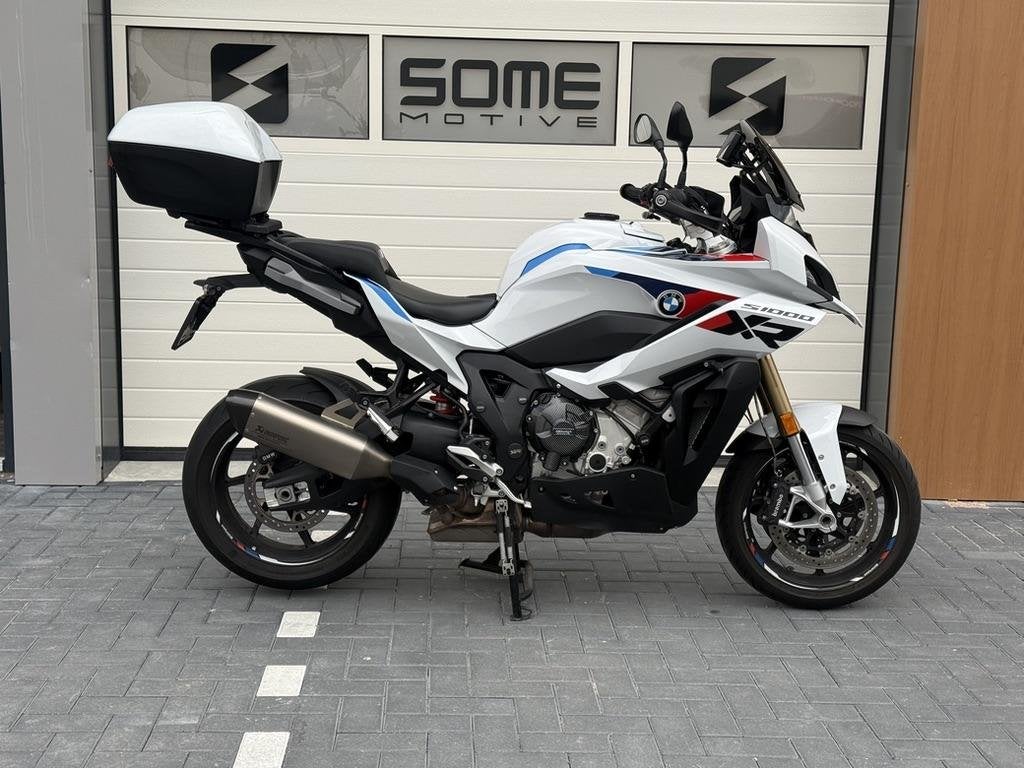BMW S 1000 XR Akrapovic | M-Pakket | Fabrieksgarantie | BTW, Motoren, Motoren | BMW, Einsteinlaan 5
2289 CC  Rijswijk, NL, Traction Control
