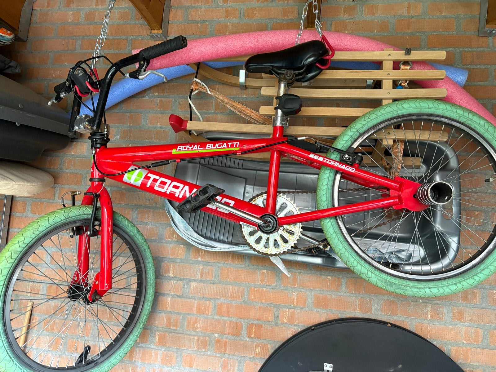 Royal Bugatti Stuntfiets 20 inch - Rode BMX met Groene Bande, Fietsen en Brommers, Fietsen | Crossfietsen en BMX, Ophalen, Gebruikt