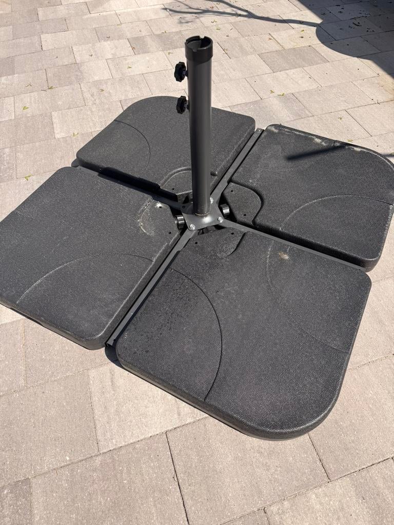 Parasolvoet + vulbare tegels, Tuin en Terras, Parasols, Ophalen, Zo goed als nieuw, Minder dan 1 meter, Parasolvoet