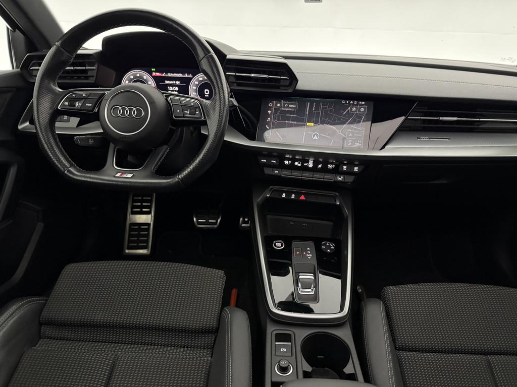 Audi A3 S-line Black optic | Pano | Virtual | Carplay | Crui, Auto's, Gebruikt, Euro 6, Parkeersensor, Origineel Nederlands