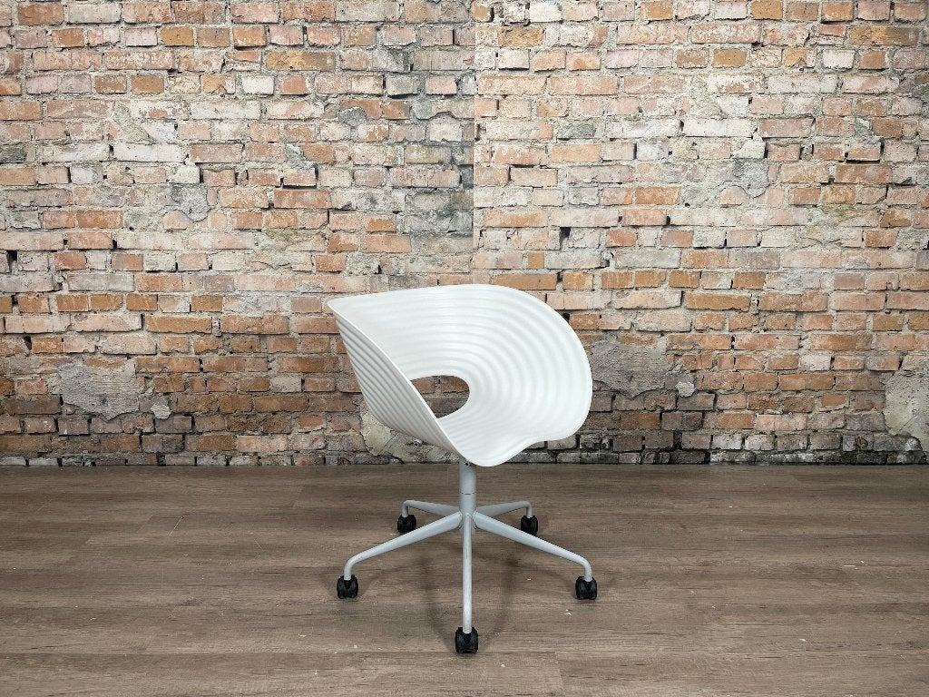 Vitra Tom Vac met wielen bij TheReSales, Ophalen, Wit, Design, Zo goed als nieuw