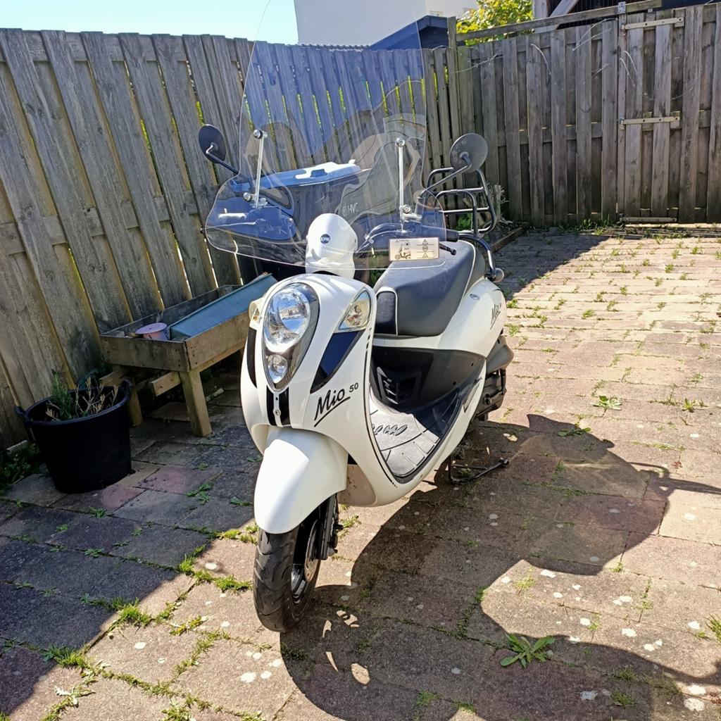 Sym Mio parelmoer wit 2017 20.000km, Ophalen of Verzenden, Gebruikt, Benzine