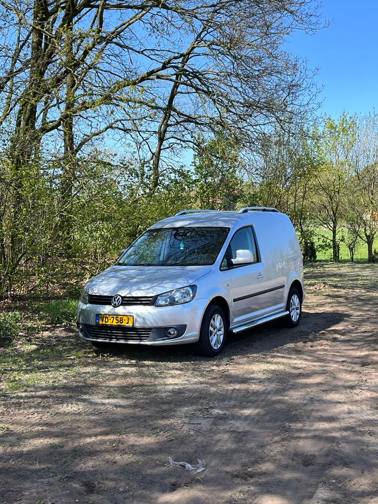 Volkswagen Caddy 1.6 D 55KW 2013, Auto's, 74 pk, Zwart, 700 kg, Origineel Nederlands