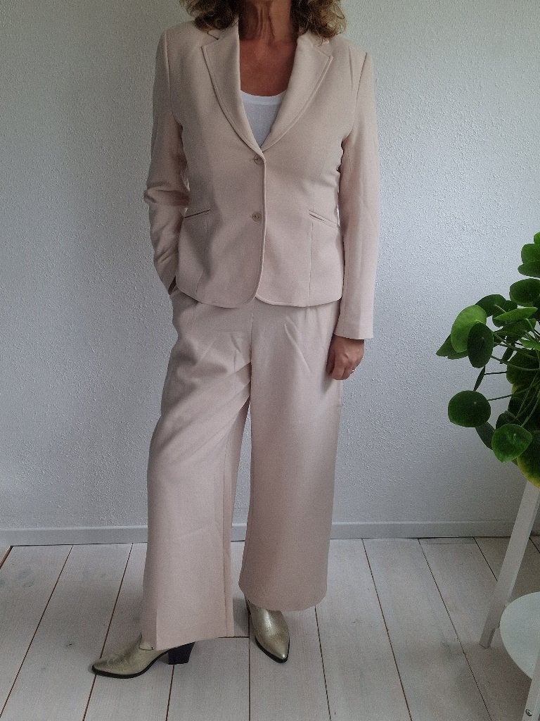 Zilch broekpak. Maat L. Beige., Maat 38/40 (M), Kostuum of Pak, Beige, Nieuw