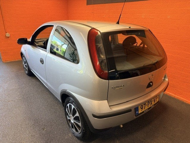 Opel Corsa 1.2 16V / AUTOMAAT / TWINPORT / AIRCO!, Gebruikt, 31 €/maand, 4 cilinders, 1229 cc