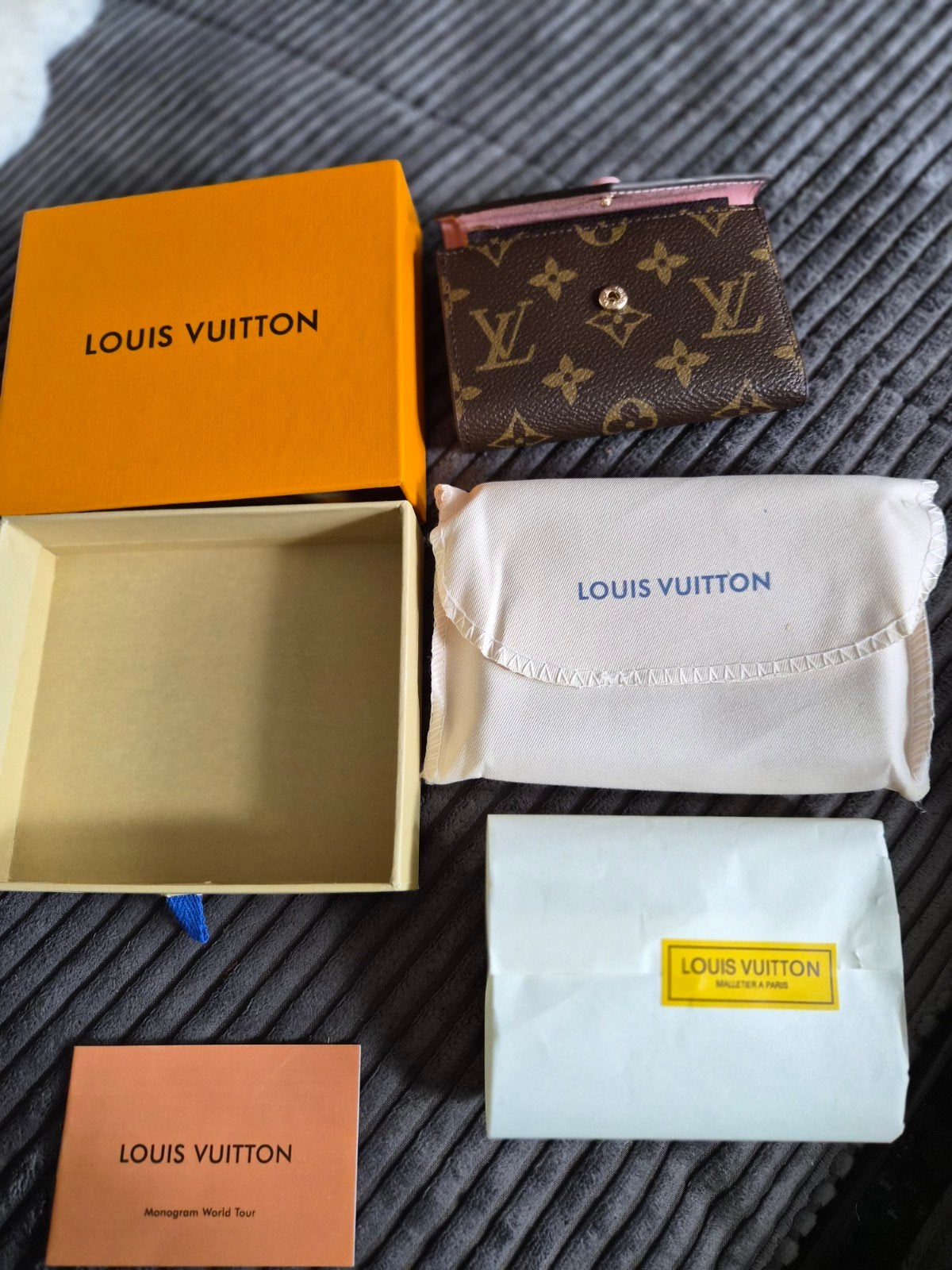 Louis vuitton Victorine 《pink/rosé》portemonnee, Sieraden, Tassen en Uiterlijk, Ophalen of Verzenden, Nieuw