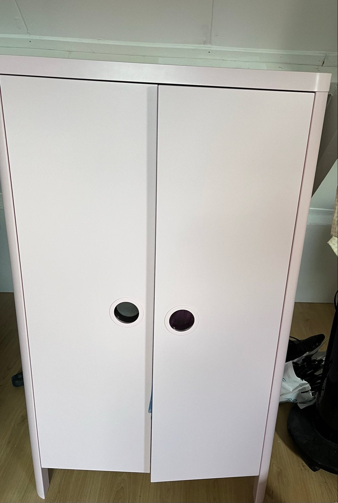 Roze Ikea kledingkast voor kinderkamer, Huis en Inrichting, Ophalen, Gebruikt, 100 tot 150 cm, 50 tot 100 cm