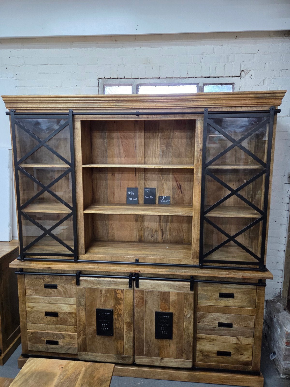 Mooie Nieuwe Mangohouten Buffetkasten, Huis en Inrichting, Kasten | Buffetkasten, Glas, 200 cm of meer, Nieuw, Ophalen of Verzenden