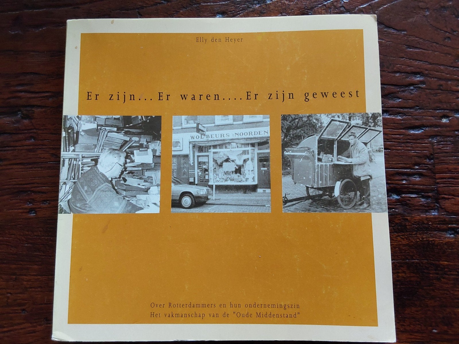 Er zijn.....Er waren.....Er zijn geweest - Elly den Heyer, Ophalen, Gelezen