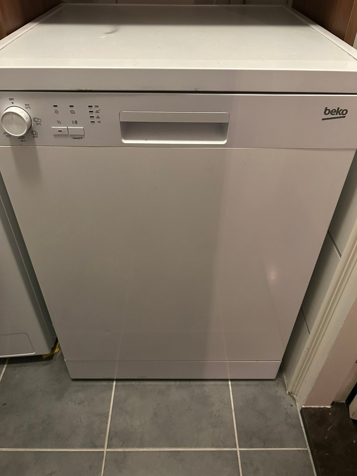 Vaatwasser Beko vrijstaand, Ophalen, Zo goed als nieuw, 85 tot 90 cm