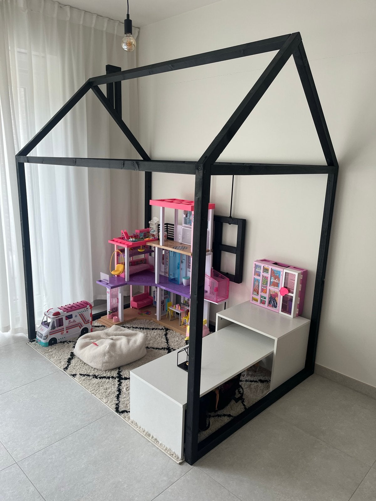Houten frame als speelplek, Ophalen, Zo goed als nieuw