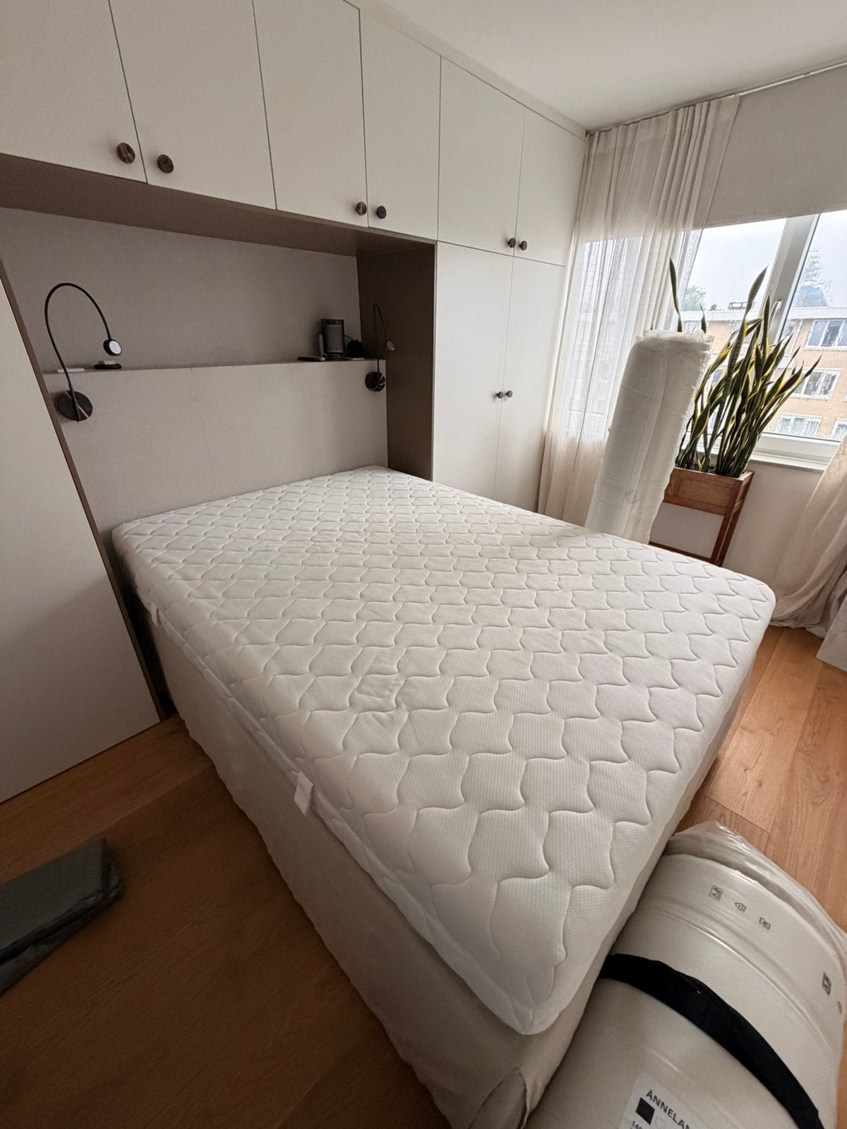 Gratis ophalen: Matras 140x200 medium hardheid, Ophalen of Verzenden, Zo goed als nieuw, Eenpersoons