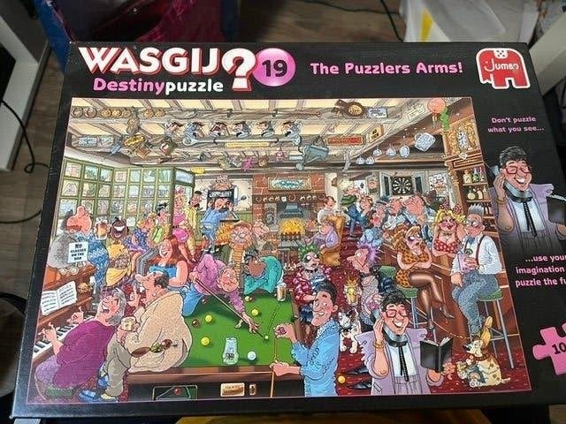 Wasgij Desteny puzzel nr 19 The puzzler Arms, Ophalen of Verzenden, 500 t/m 1500 stukjes, Zo goed als nieuw, Legpuzzel