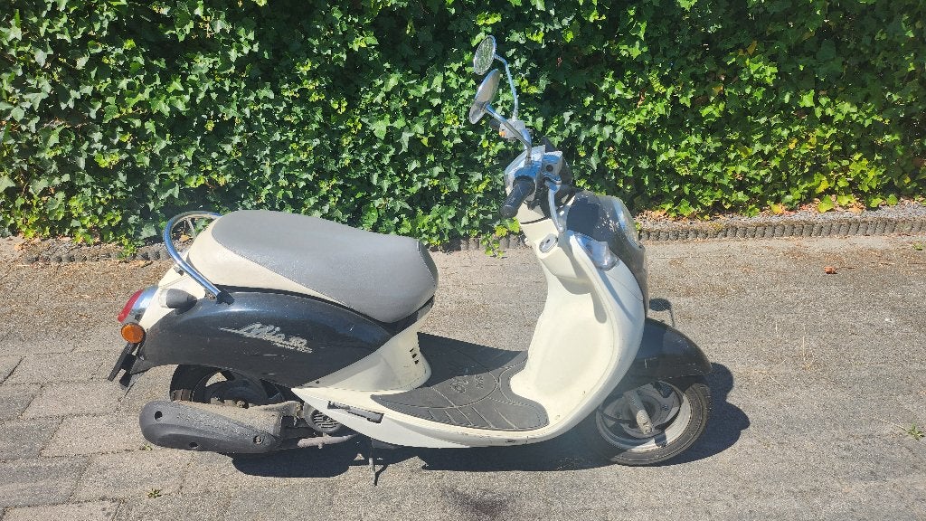 Scooter Sym Mio 50, Fietsen en Brommers, Gebruikt, Benzine, 50 cc, Maximaal 25 km/u