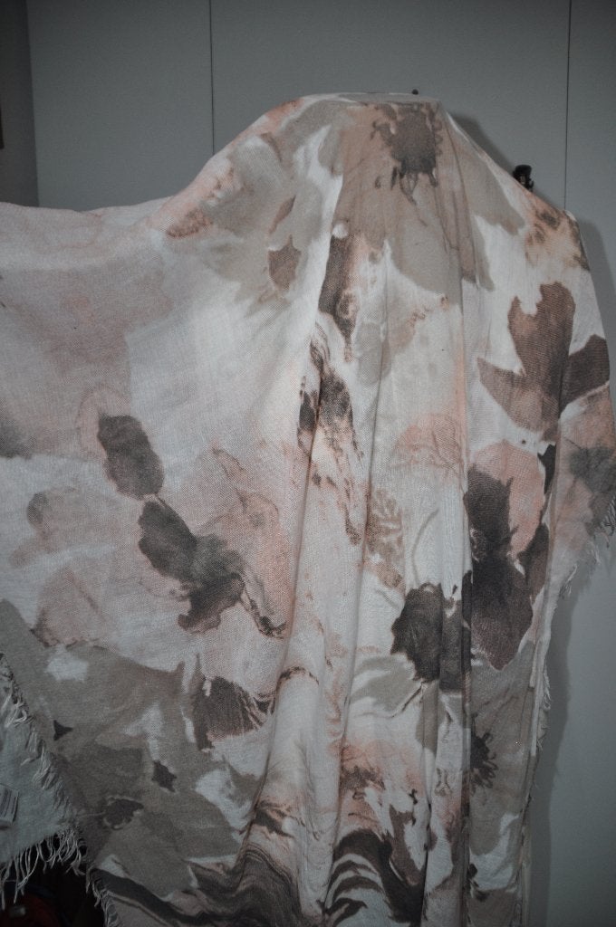 EE106 Roze Beige bruin Sjaal, Ophalen of Verzenden, Zo goed als nieuw, Maat 46/48 (XL) of groter, Sjaal