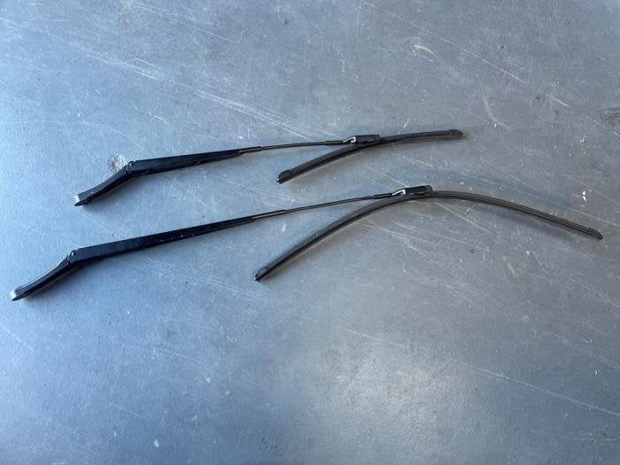 Ruitenwisserarm set van een Volkswagen Golf Sportsvan, Gebruikt, -, Volkswagen, -