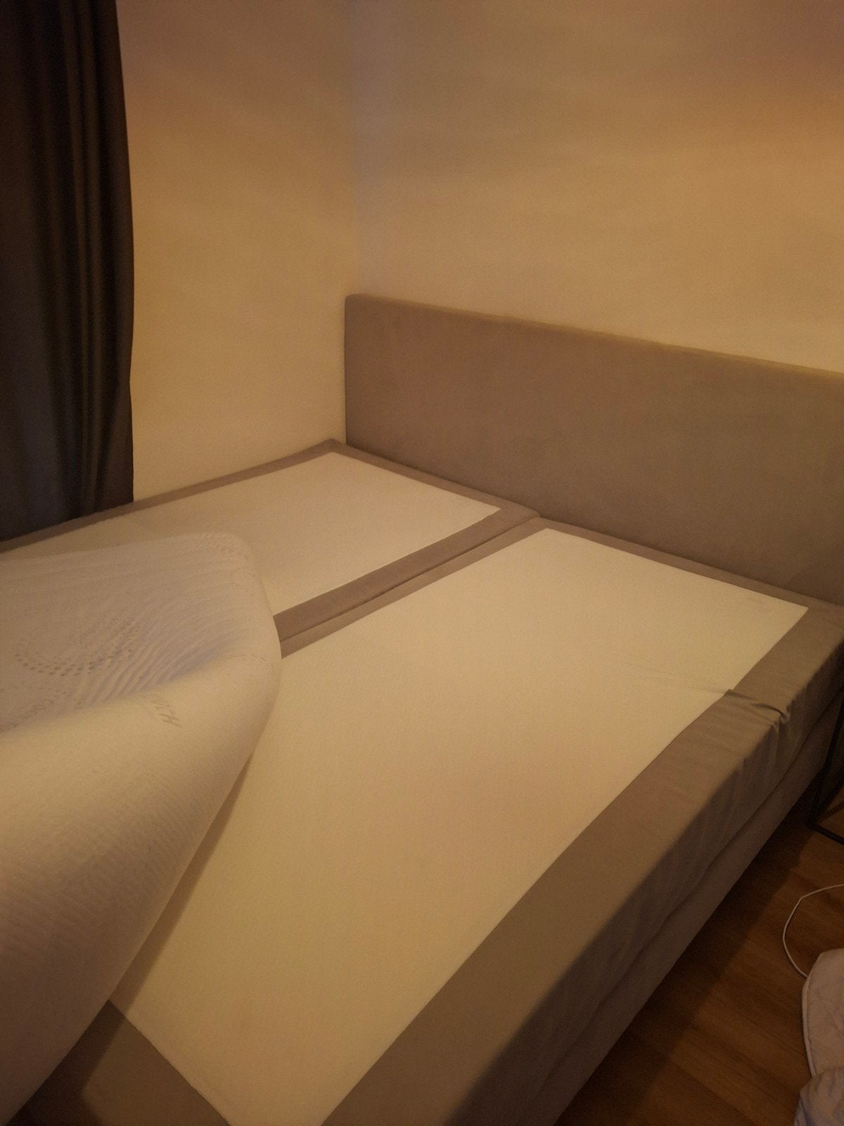Boxspring 200×200, Ophalen, Tweepersoons, Zo goed als nieuw, Overige maten