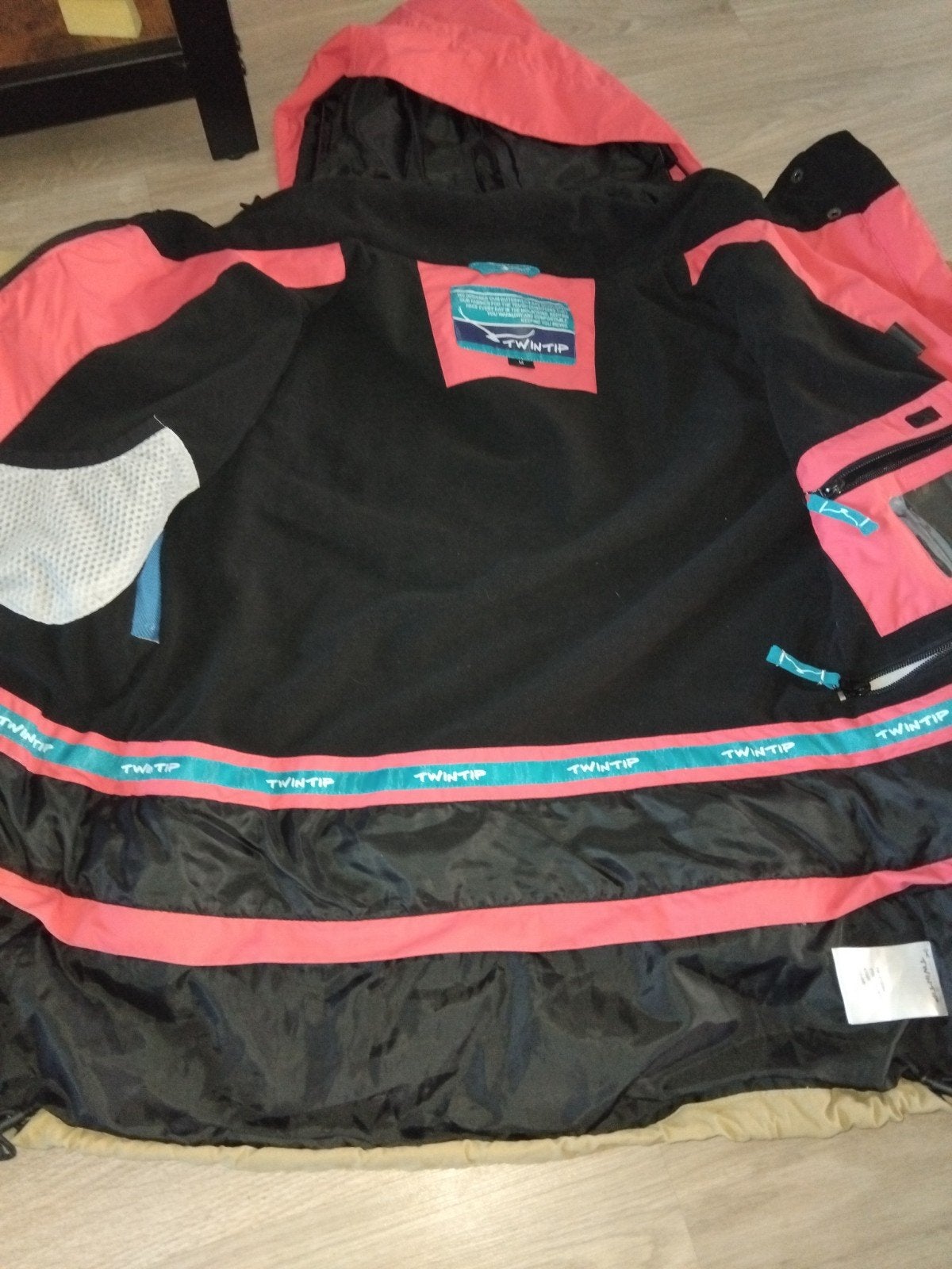 Twin Tip ski-jas/snowboardjas maat M, Maat 38/40 (M), Twin Tip, Ophalen of Verzenden, Zo goed als nieuw