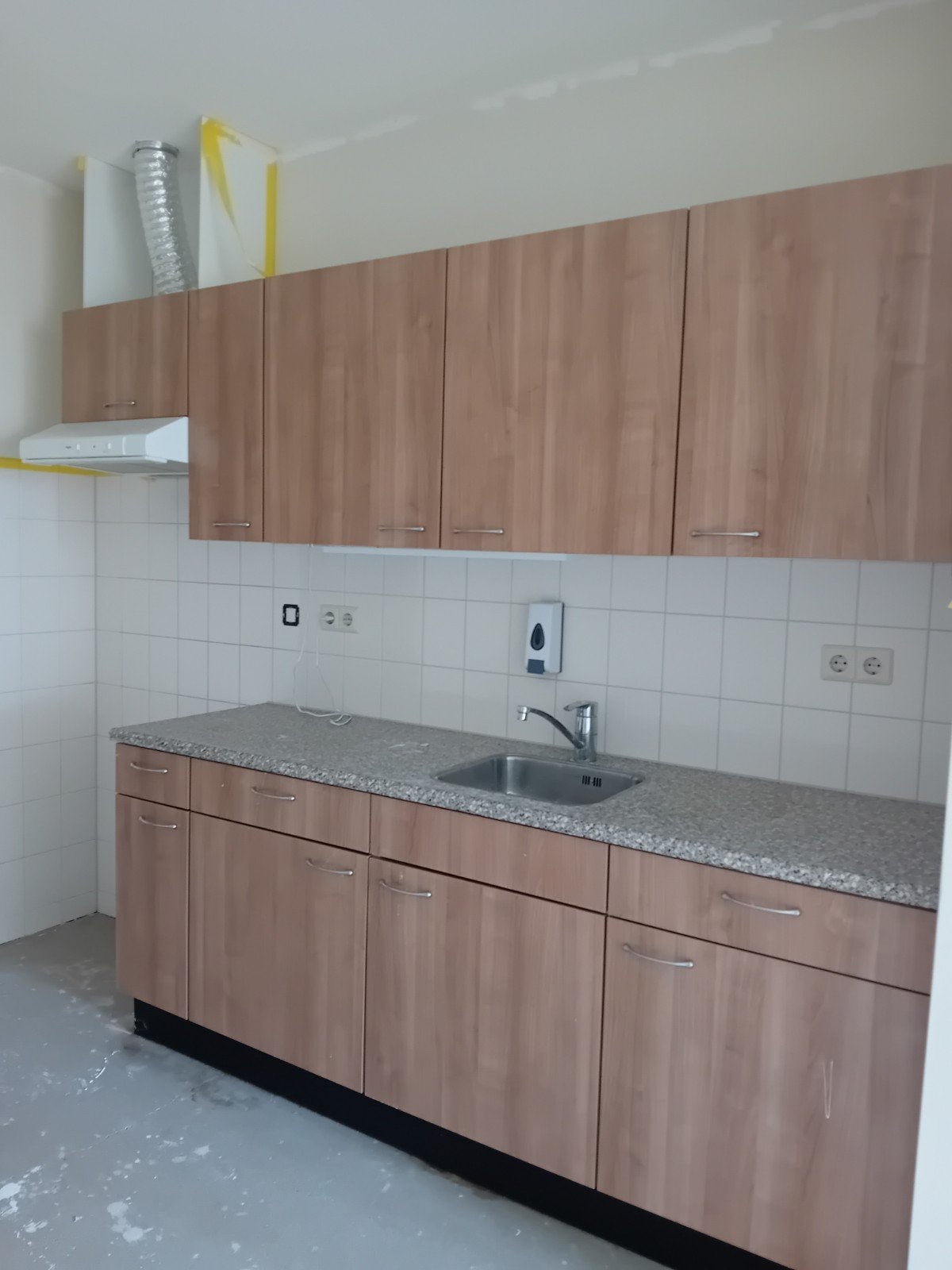 keukeninrichting (zonder hangkasten)met afzuiger, Ophalen, Zo goed als nieuw, Overige typen