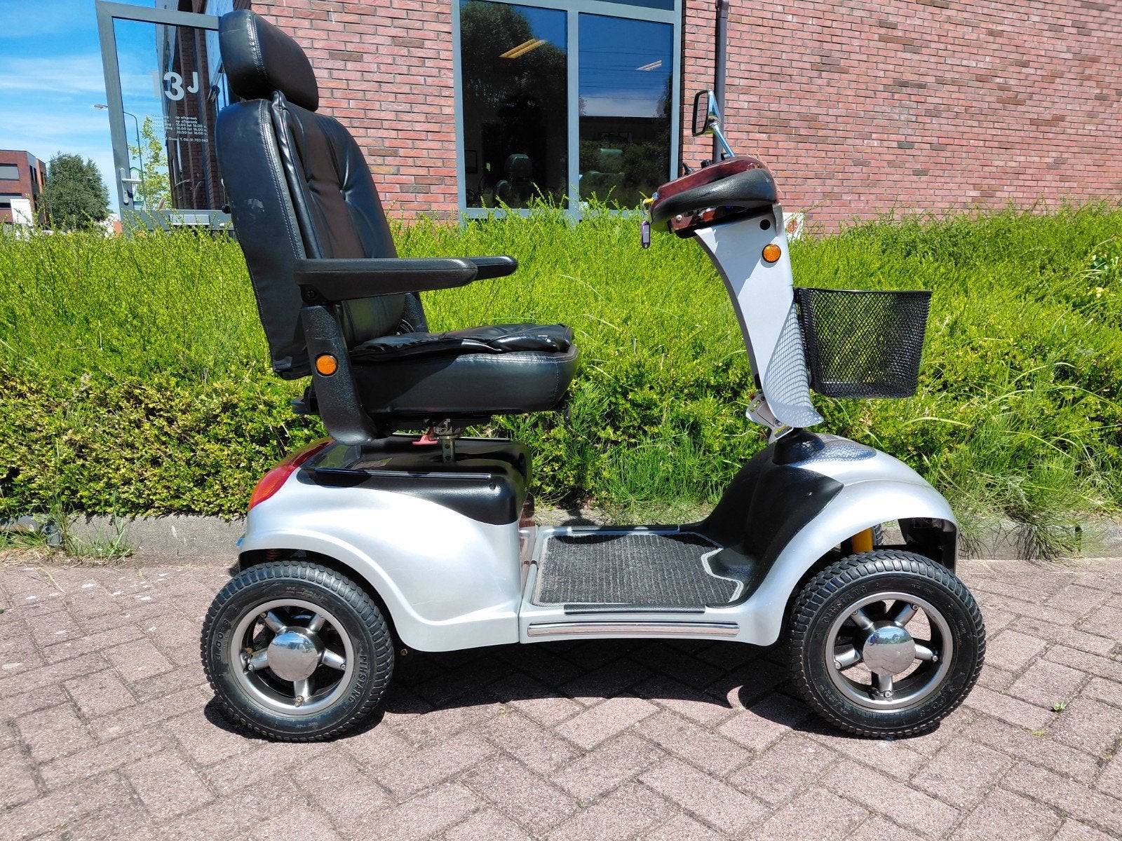 Scootmobiel Shoprider Deluxe ,eerste eigenaar, meeneem prijs, Ophalen, Zo goed als nieuw, Shoprider, 36 t/m 45 km