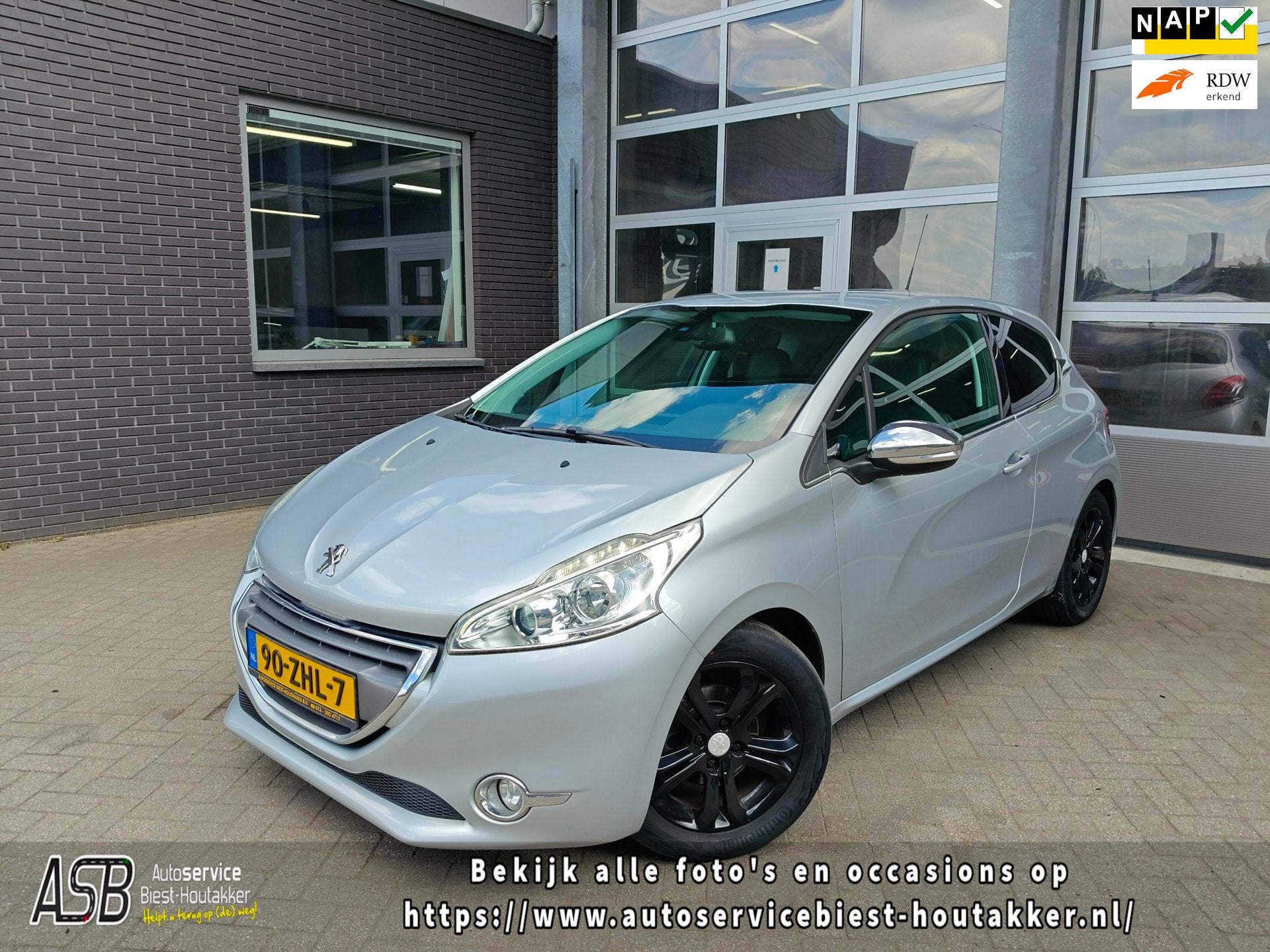 Peugeot 208 1.6 VTi Allure | Airco | Cruise | Navigatie | Bl, Voorwielaandrijving, Euro 5, Gebruikt, 4 cilinders