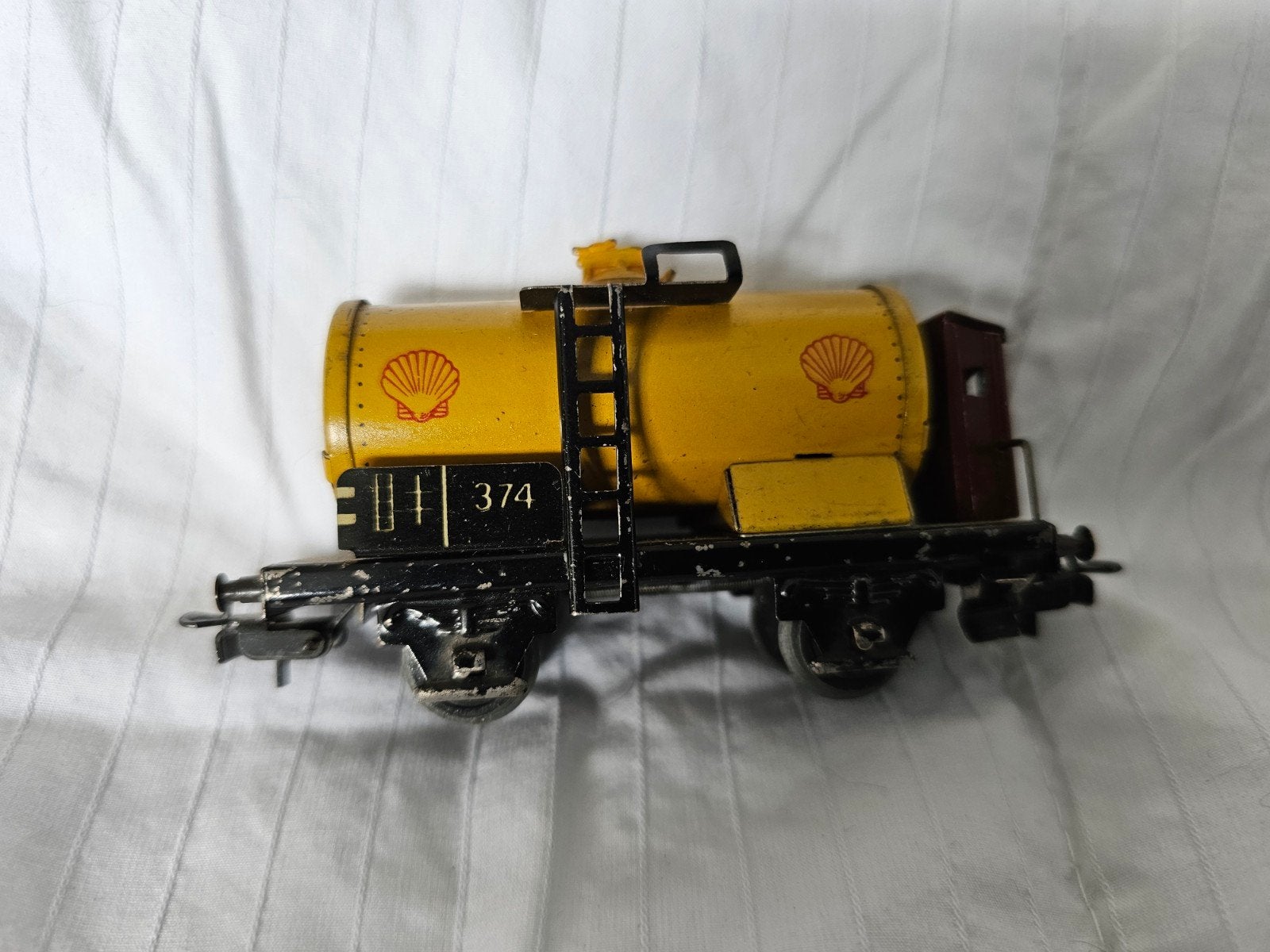 Märklin Shell Tankwagon 374 - Vintage Modelspoor, Hobby en Vrije tijd, Wisselstroom, Gebruikt, Wagon, Ophalen of Verzenden