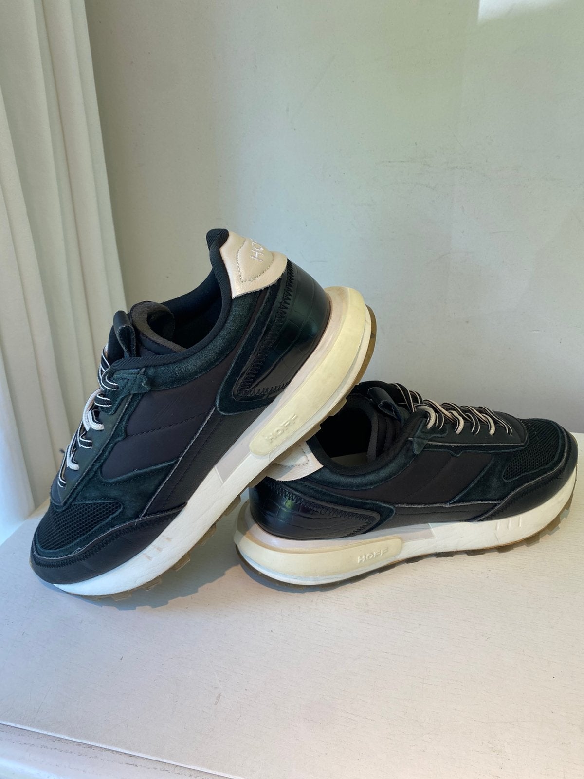 Prachtige sneakers Hoff Woodlands. Maat 39., Ophalen of Verzenden, Zwart, Sneakers of Gympen
