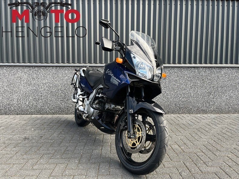 Suzuki DL1000 V-STROM (bj 2003), Motoren, Motoren | Suzuki, Lange Dreef 12
4131NH  Vianen, NL, Suzuki, Bedrijf, Klantenservice@suzuki.nl