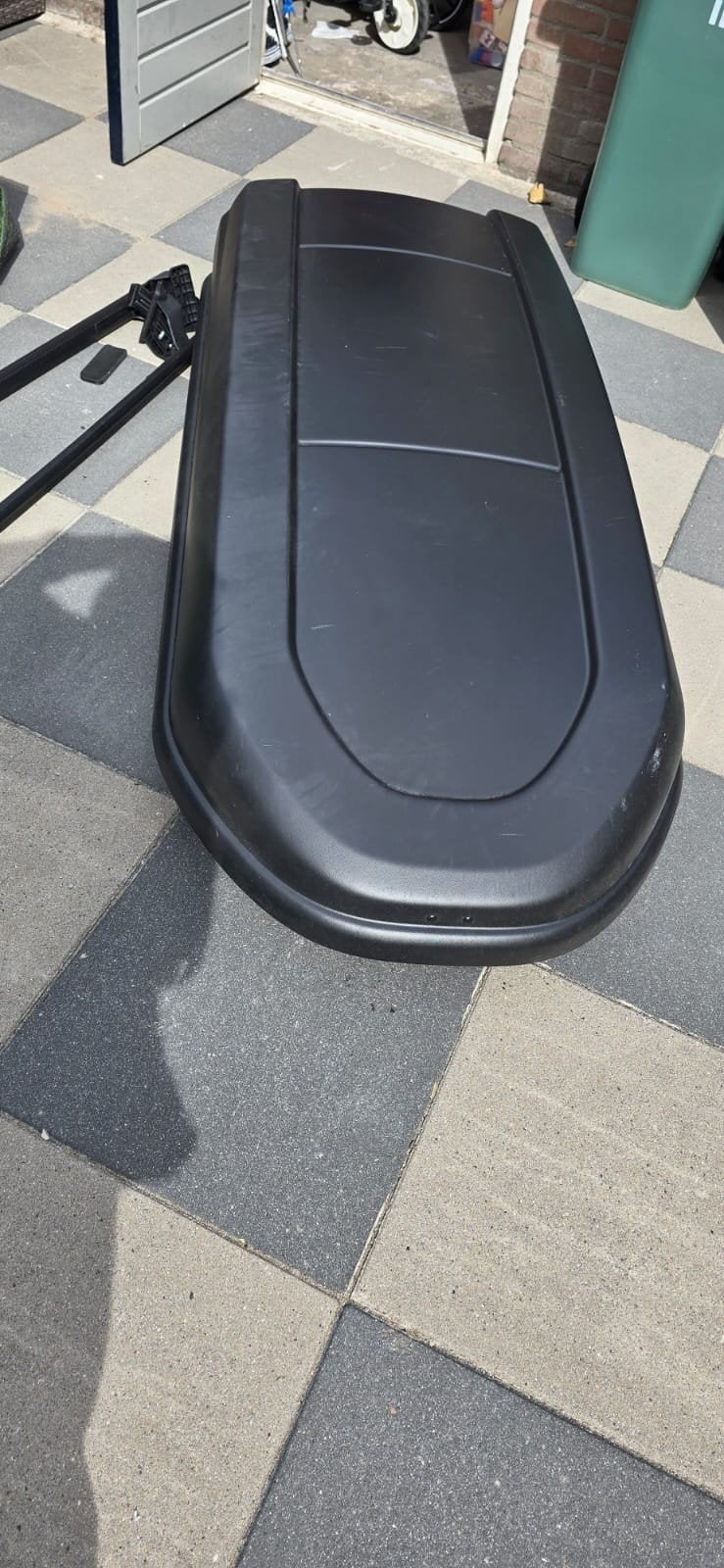 Zwarte dakkoffer - Zo goed als nieuw, Auto diversen, Ophalen of Verzenden, Zo goed als nieuw