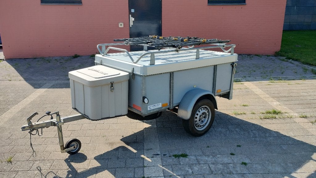 Saris RT600 SQR 7.5 bagageaanhangwagen met 5 fietsdragers, Ophalen, Zo goed als nieuw