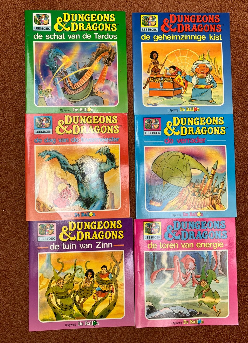 6 boeken Dungeons & Dragons vintage, Meerdere comics, Ophalen of Verzenden, Zo goed als nieuw, Europa