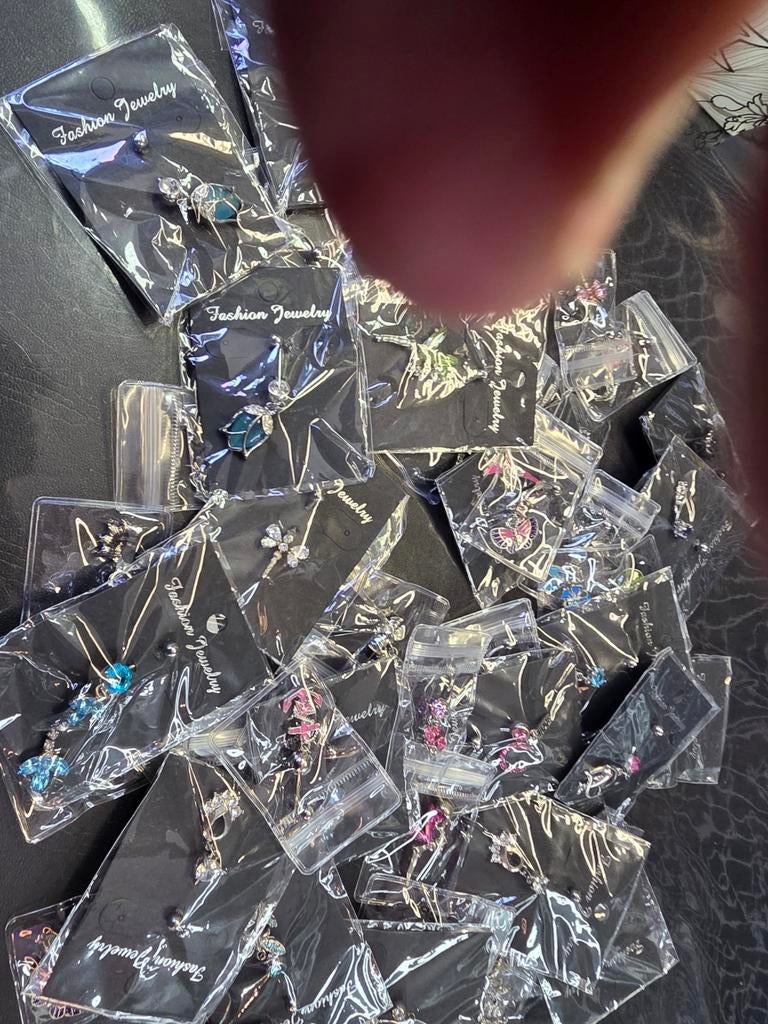 125 Luxe Navelpiercings met Bedeltjes - Diverse Kleuren, Verzenden, Nieuw, Met strass, Overige materialen