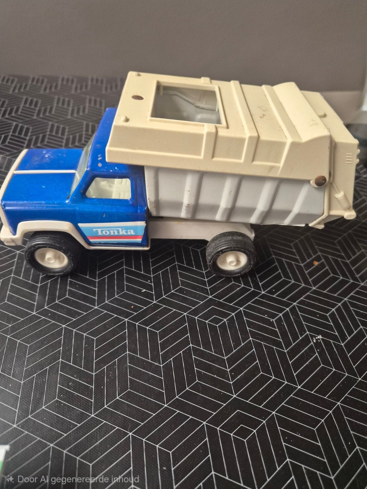 Tonka vuilniswagen - Vintage speelgoedtruck, Verzamelen, Ophalen, Huis en Inrichting