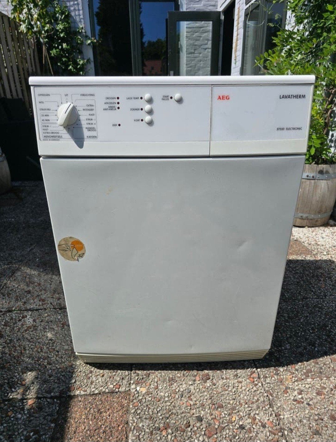 AEG Lavatherm 37320 Electronic luchtafvoerdroger, Witgoed en Apparatuur, Wasdrogers, Ophalen, 6 tot 8 kg, Gebruikt, Luchtafvoer