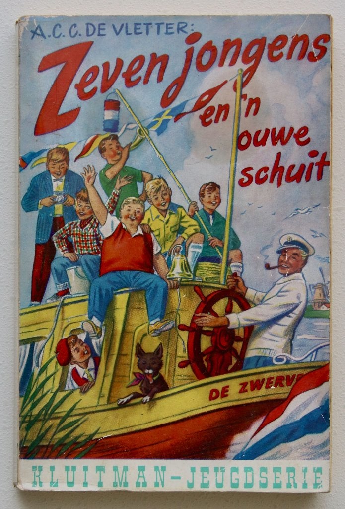 A.C.C. de Vletter - Zeven jongens en 'n ouwe schuit(Kluitman, Boeken, Ophalen of Verzenden, Gelezen, Fictie