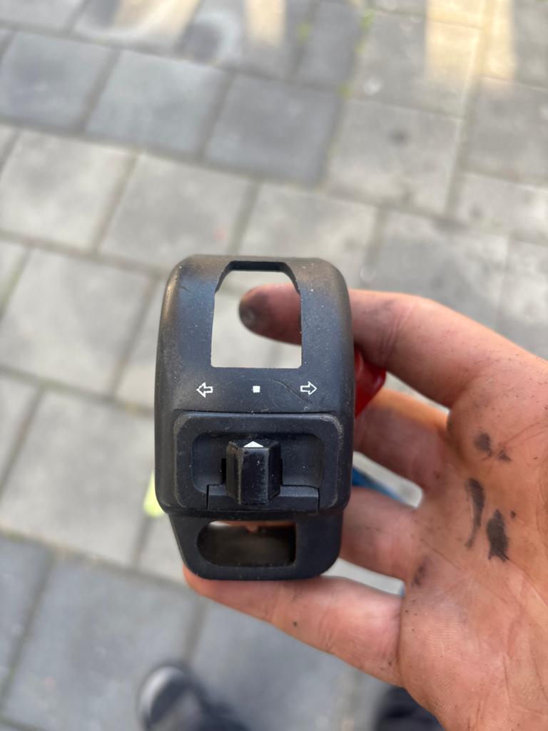 Knipperlichtschakelaar scooter/brommer, Fietsen en Brommers, Ophalen of Verzenden, Gebruikt, Overige typen