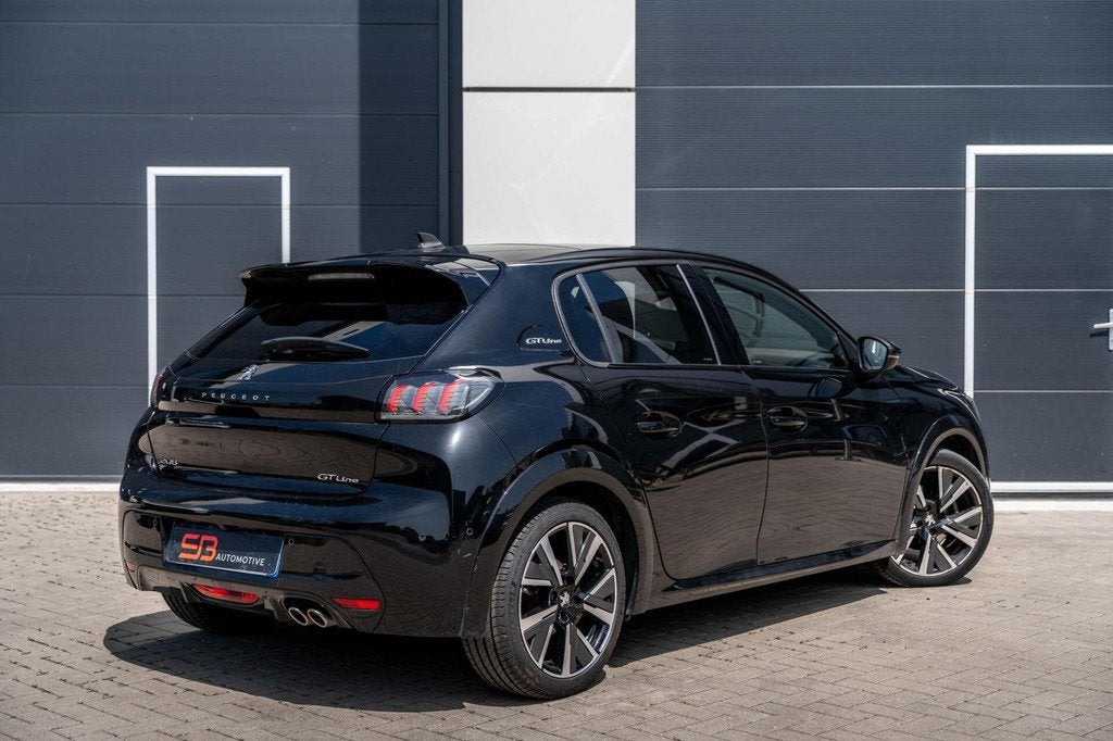 Peugeot 208 1.2 PureTech GT-Line Keyless|Carplay|Pano|VOL!, 1199 cc, Leder en Stof, Zwart, Bedrijf