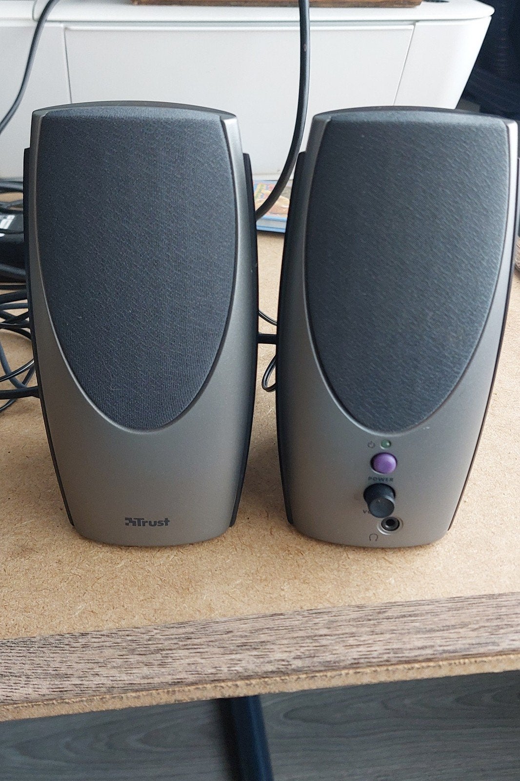 2 speakers, Ophalen of Verzenden