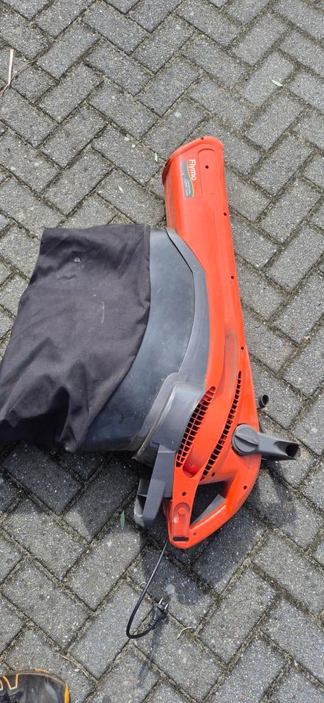 Flymo Gardenvac 2200W Turbo bladblazer/zuiger elektrisch, Tuin en Terras, Ophalen of Verzenden, Gebruikt, Elektrisch