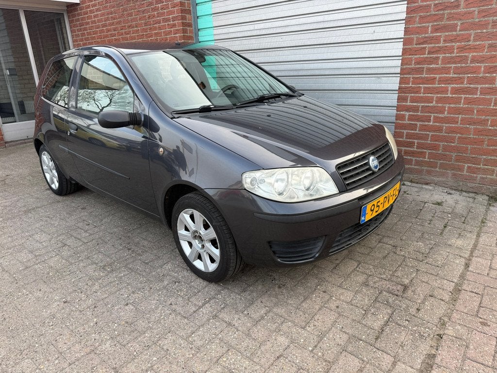 Fiat Punto 1.2 Sound 3-drs Airco! Bj:2004 NAP!, Voorwielaandrijving, Gebruikt, 4 cilinders, Origineel Nederlands