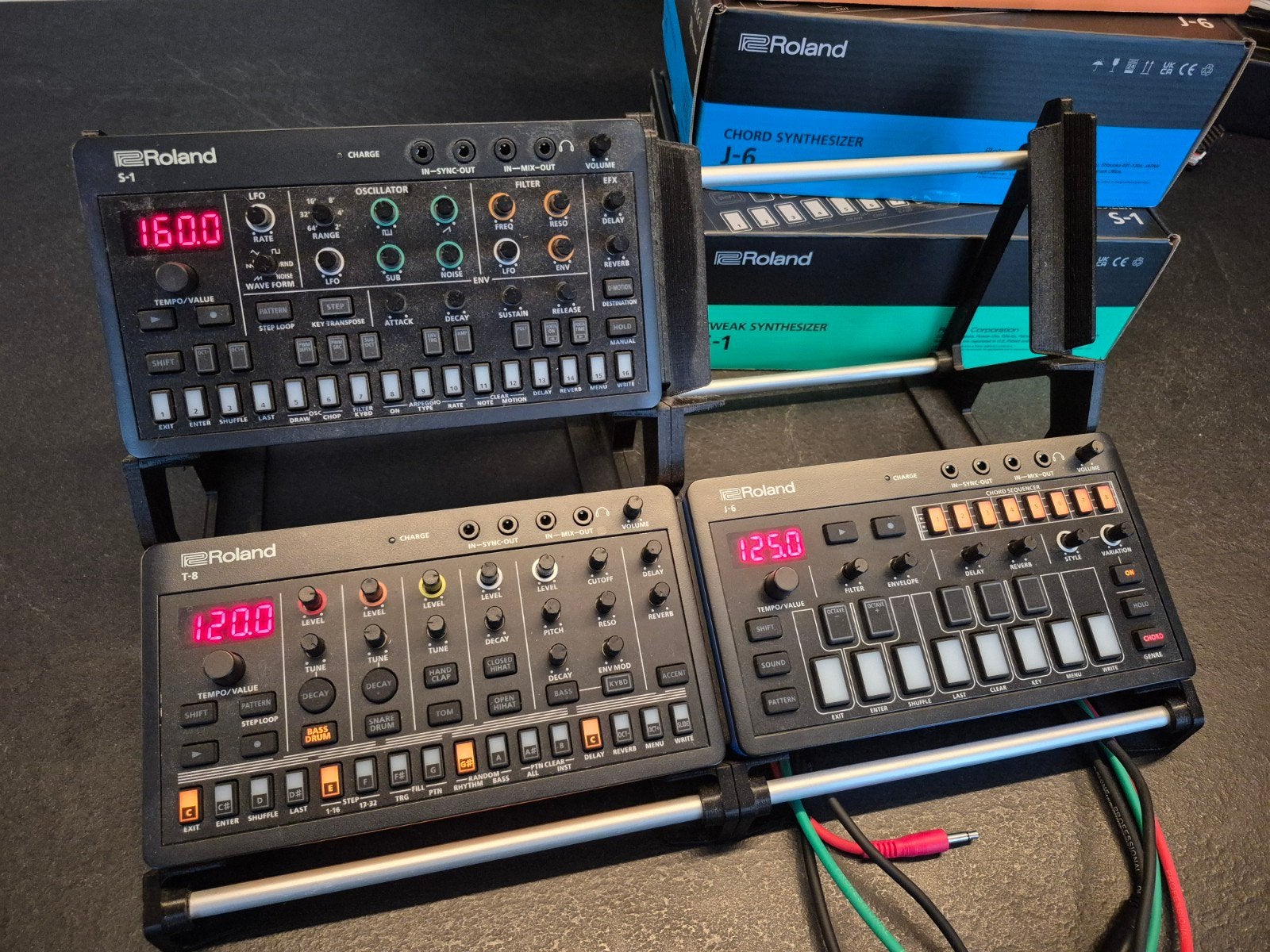 Roland AIRA Compact S-1 + T-8 + J-6 + standaard, Roland, Zo goed als nieuw, Met standaard, Overige aantallen
