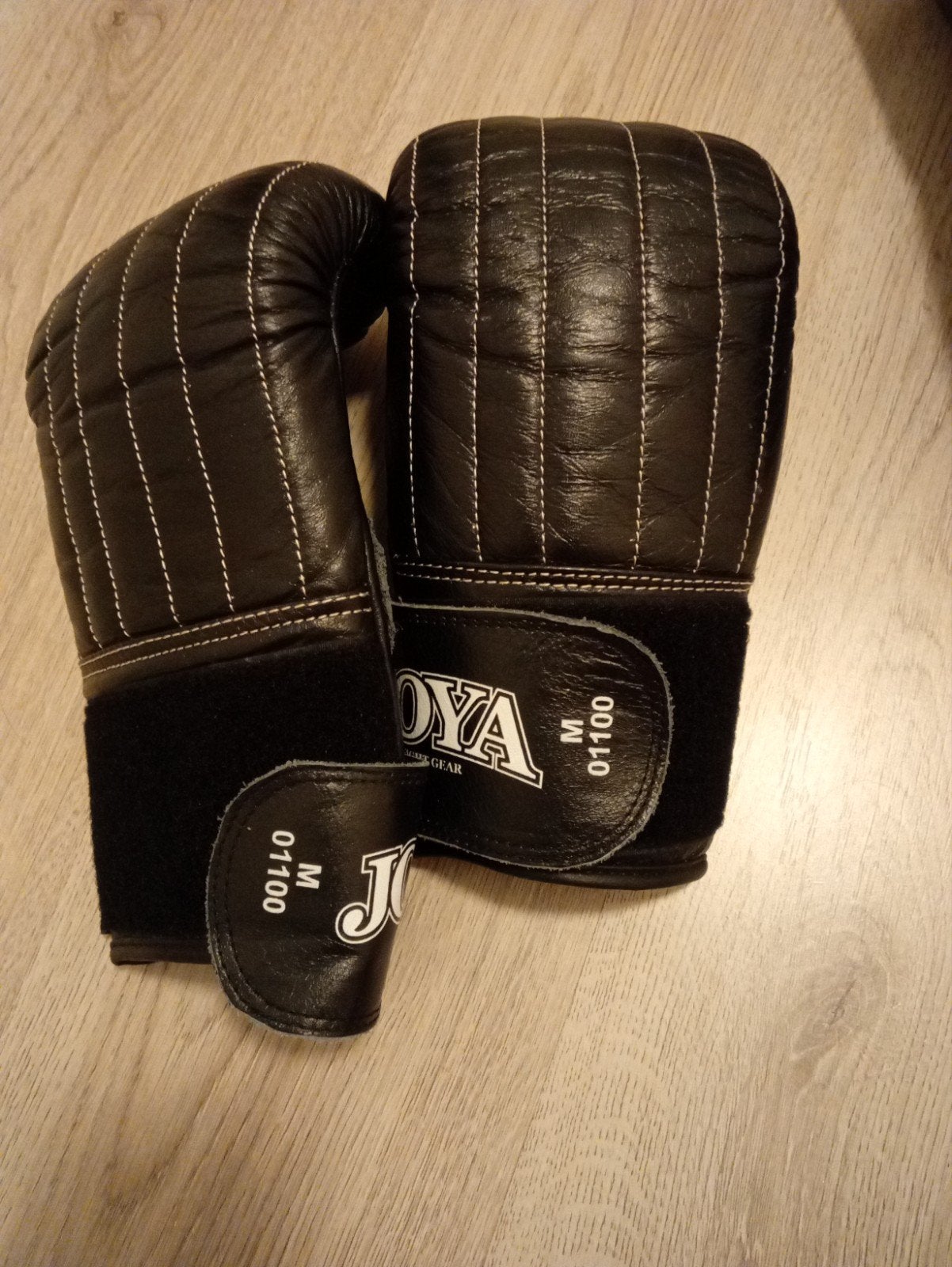 Joya Fight Gear bokshandschoenen - Zwart - Maat M, Ophalen of Verzenden, Gebruikt, Bokshandschoenen