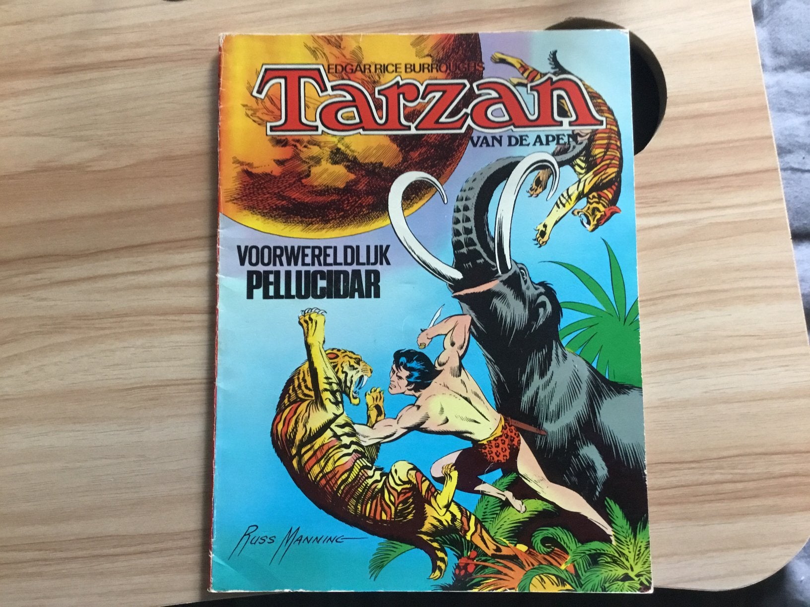 Tarzan, Eén stripboek, Ophalen of Verzenden, Zo goed als nieuw