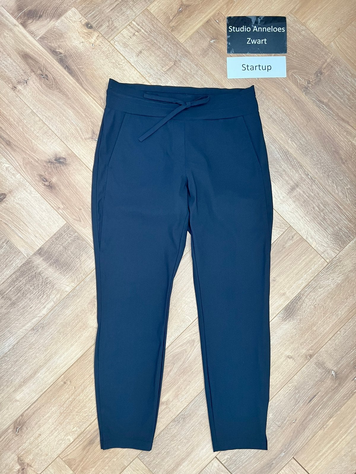 Studio anneloes startup broek M zwart travelstof, Maat 38/40 (M), Kort, Zwart, Ophalen of Verzenden