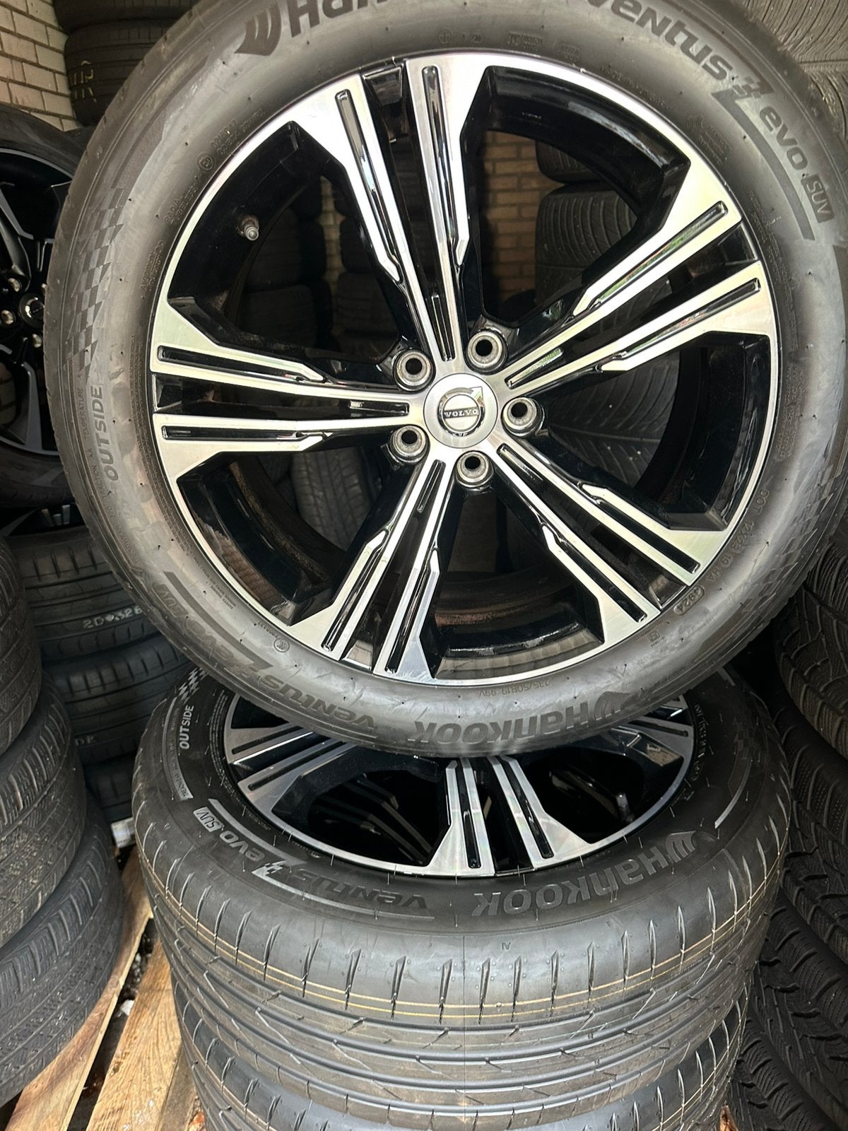 Volvo XC40(Lynk&Co/V90cc) Inscription set Zomer nieuw, --, Banden en Velgen, Nieuw, 235 mm
