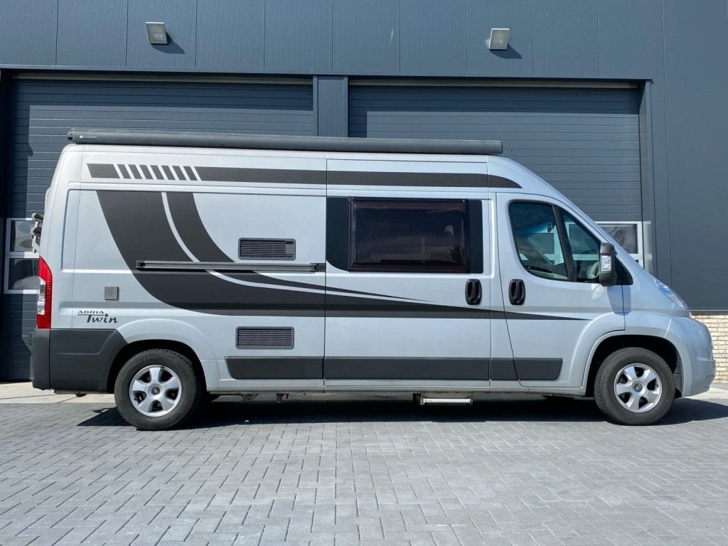 Adria Adria Twin 600SP Full - (bj 2007), Nick, Airbags, Info@autoglasvriend.nl, Bedrijf