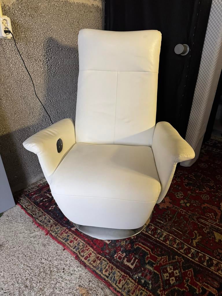 Elektrisch verstelbare relaxfauteuil Wit, Huis en Inrichting, Fauteuils, Ophalen, Gebruikt, 75 tot 100 cm